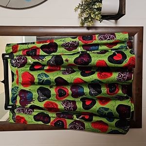 Lindy Bop skirt sz 4 & pin